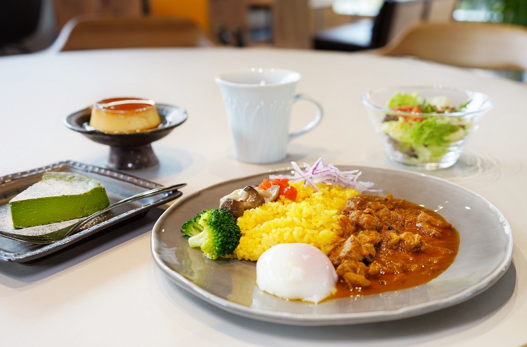 【高松】「cafe SORAのいろ」オシャレ空間でのんびり楽しむ自家製カレー＆スイーツ