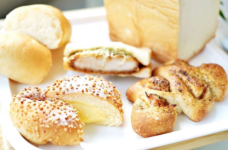 【高松】「ベーカリー トレアピ」が移転オープン！県産食材を多用した種類豊富なパンたち