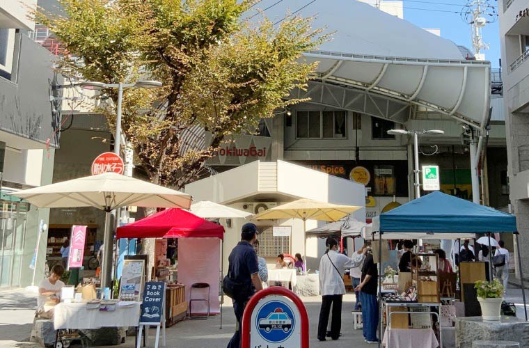 【高松】街中で「パティオ手づくりフリマ」開催♪約15ブースが集まる中からカワイイを見つけて